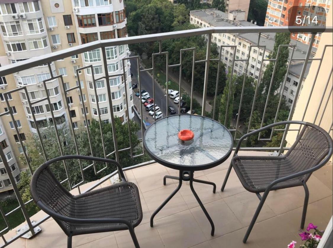 Apartments On Marshala Govorova Οδησσός Εξωτερικό φωτογραφία